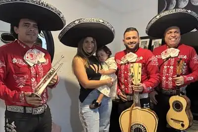 Mariachi con traje rojo - Gran Final